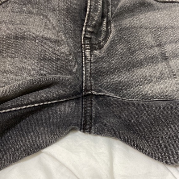 Women’s American Eagle Super Stretch Super Low Jegging, black/grey. Sz 4 - Picture 10 of 14